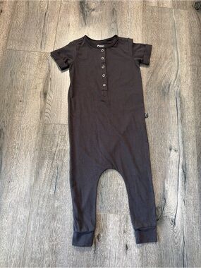 RAGS Black Short-Sleeve Snap Front One-Piece for Kids